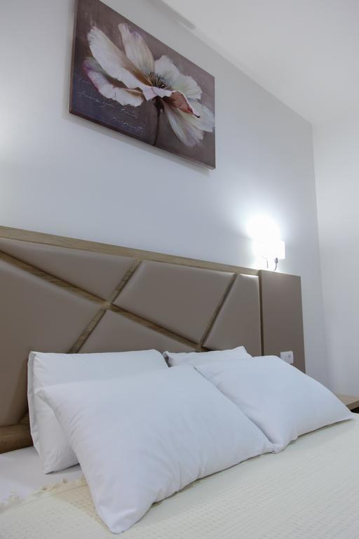 Kollari Apartments Улцинь Экстерьер фото