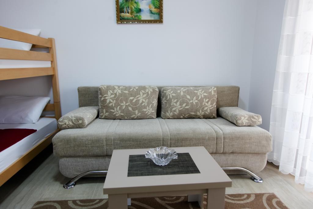 Kollari Apartments Улцинь Экстерьер фото